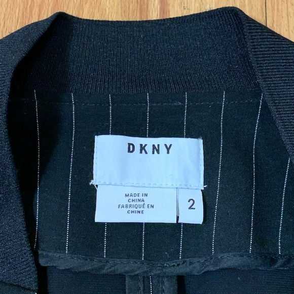 DKNY Pinstripe Black Fitted Blazer Jacket - Picture 7 of 10